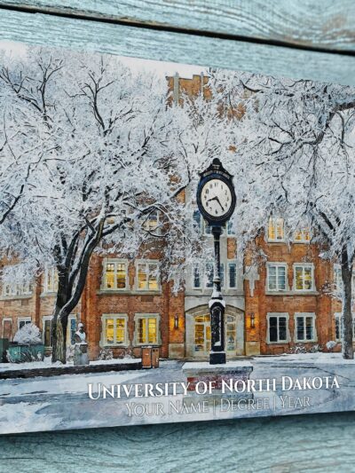 UNIVERSITY OF NORTH DAKOTA  IMAGE SHOWING CAMPUS 