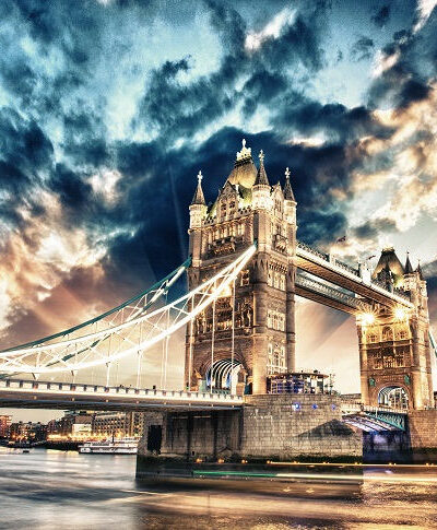 Tower Bridge canvas in London, Printed on Canvas, City skyline, Large London Print, London wall art, Canvas gifts, art